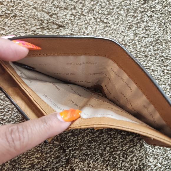 Michael Kors Jet Set Saffiano Travel Flap Card Case/Wallet - Picture 6 of 6